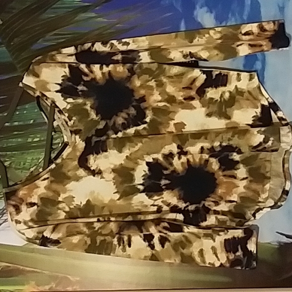 Absolutely Famous Tops - Absolutely Famous top